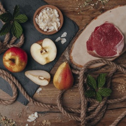 LIEBESGUT CAT Junior Bio Rind - ekologiczna wołowina z płatkami kokosowymi (100g)