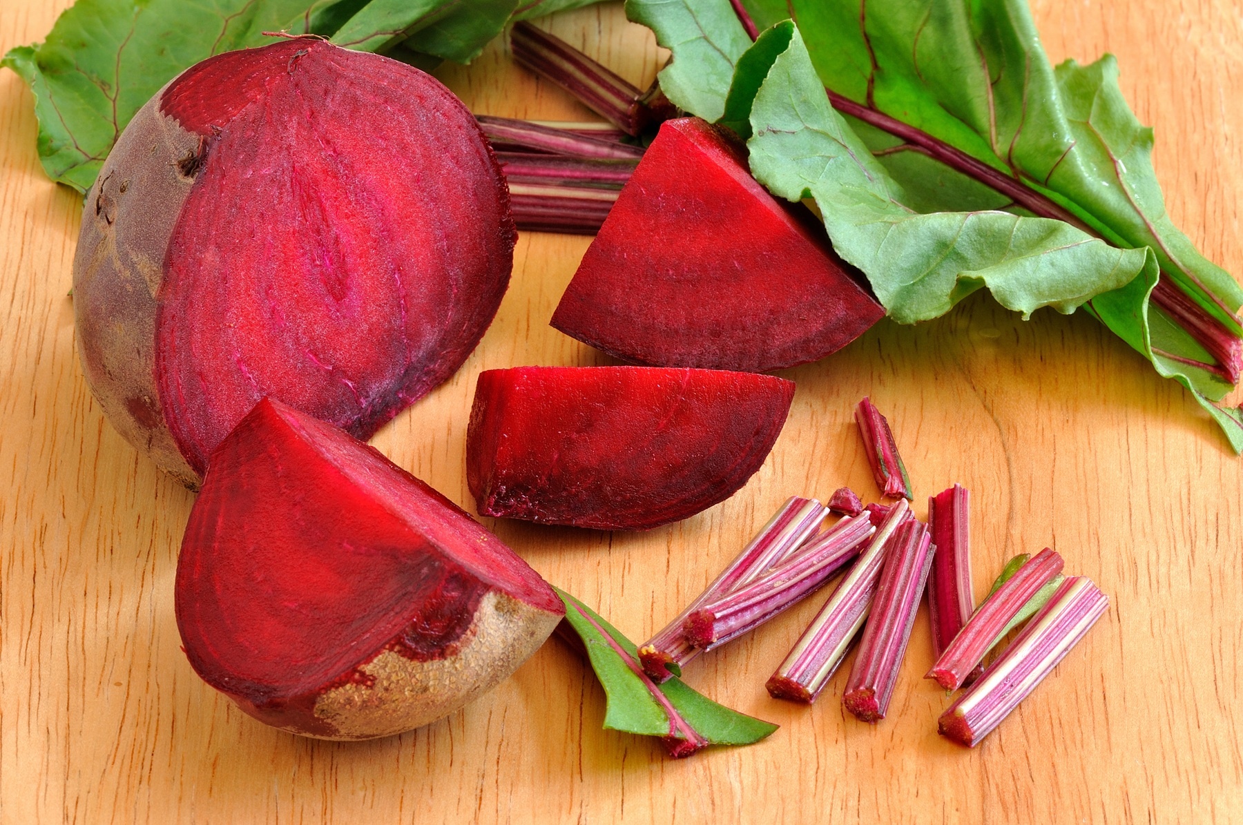 Czy pies może jeść buraki? Sprawdź, kiedy są zdrowe, a kiedy szkodzą